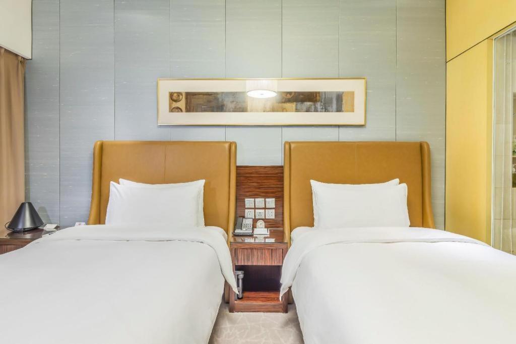 Shijiazhuang International Building Hotel Bagian luar foto