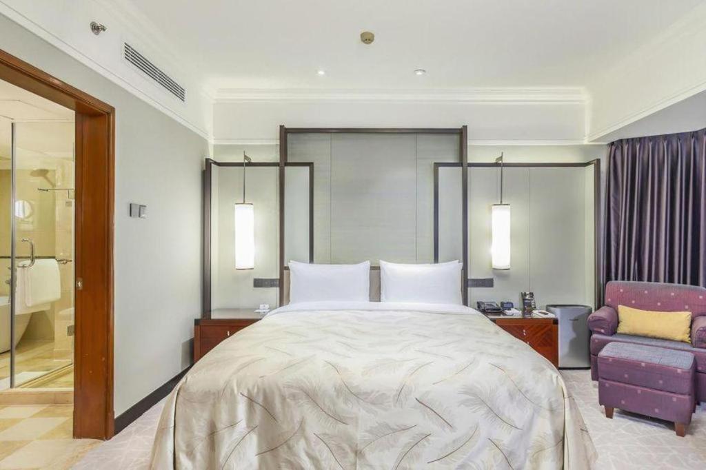 Shijiazhuang International Building Hotel Bagian luar foto